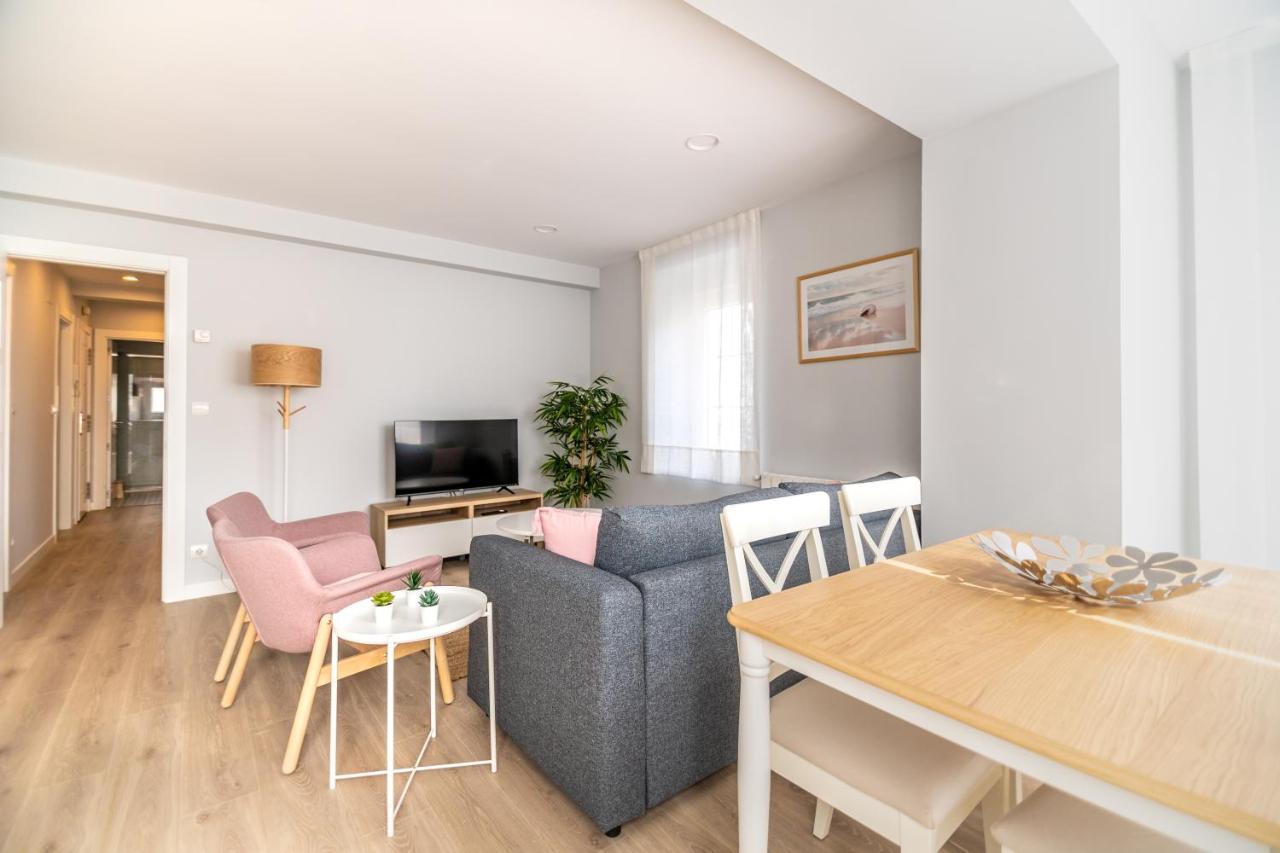 קסטרו אורדיאלס Villa Marta - Apartamentos Centricos Junto Al Mar מראה חיצוני תמונה