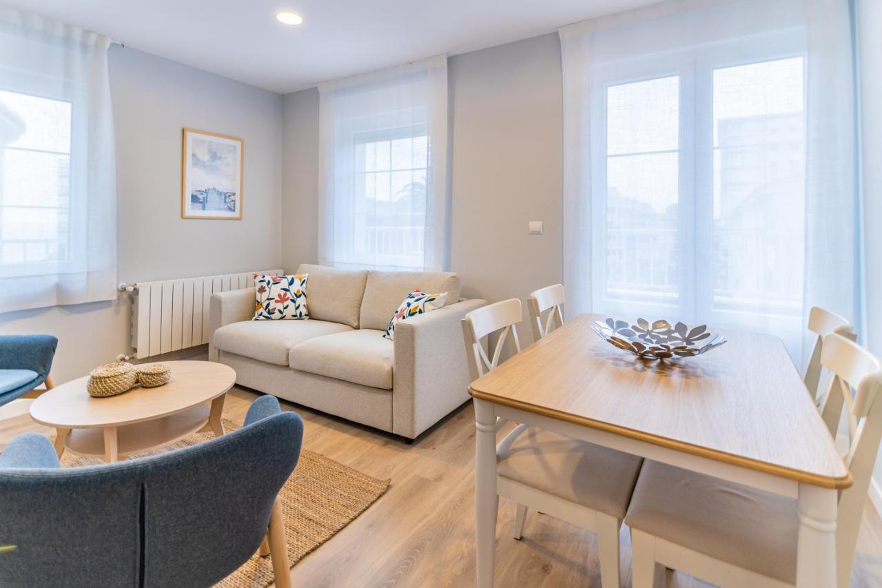 קסטרו אורדיאלס Villa Marta - Apartamentos Centricos Junto Al Mar מראה חיצוני תמונה