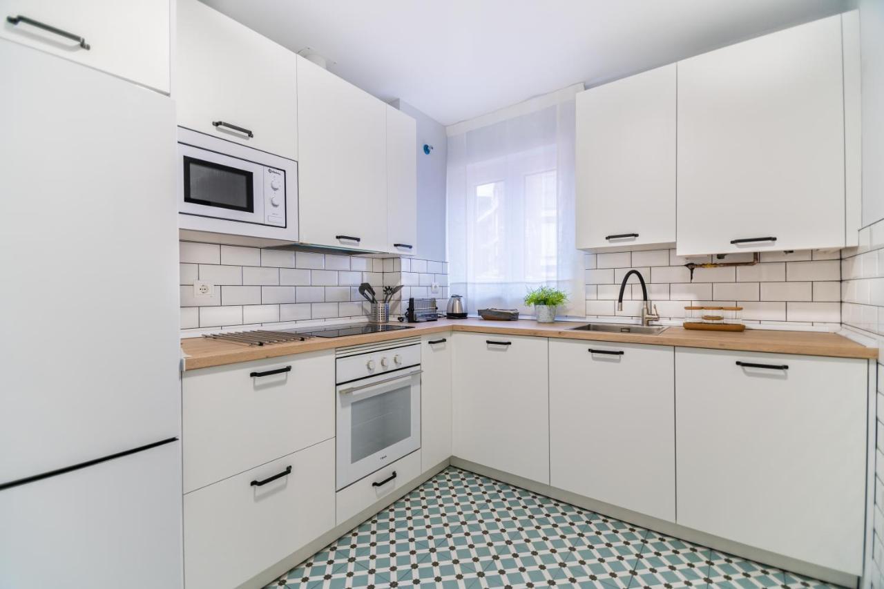 קסטרו אורדיאלס Villa Marta - Apartamentos Centricos Junto Al Mar מראה חיצוני תמונה
