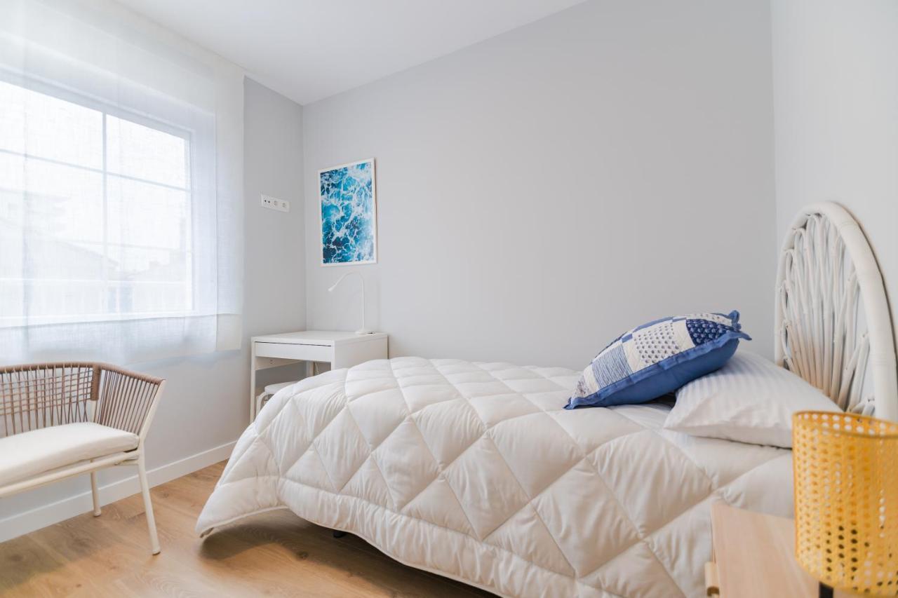 קסטרו אורדיאלס Villa Marta - Apartamentos Centricos Junto Al Mar מראה חיצוני תמונה