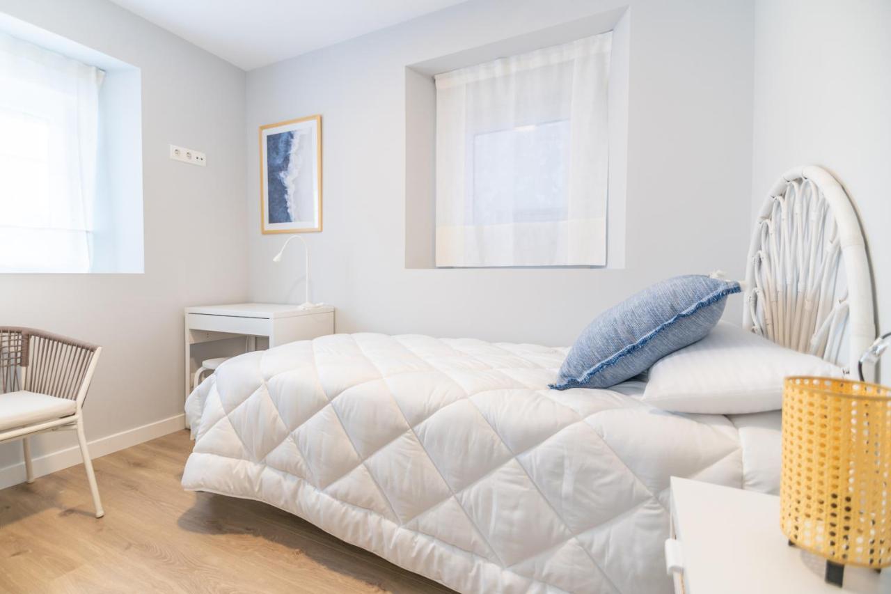 קסטרו אורדיאלס Villa Marta - Apartamentos Centricos Junto Al Mar מראה חיצוני תמונה