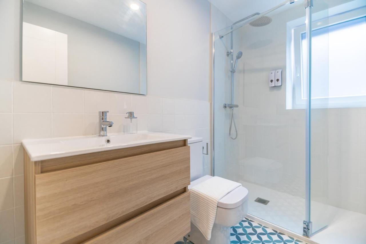 קסטרו אורדיאלס Villa Marta - Apartamentos Centricos Junto Al Mar מראה חיצוני תמונה
